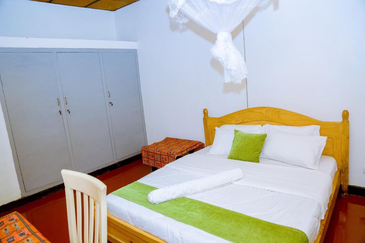 Inzozi Africa House B&B-Kimihurura Кигали Екстериор снимка