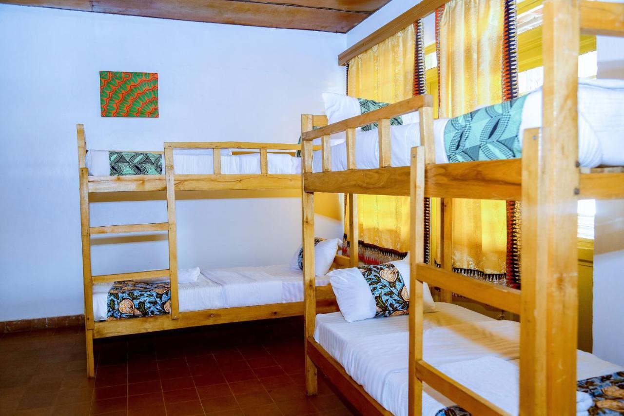 Inzozi Africa House B&B-Kimihurura Кигали Екстериор снимка