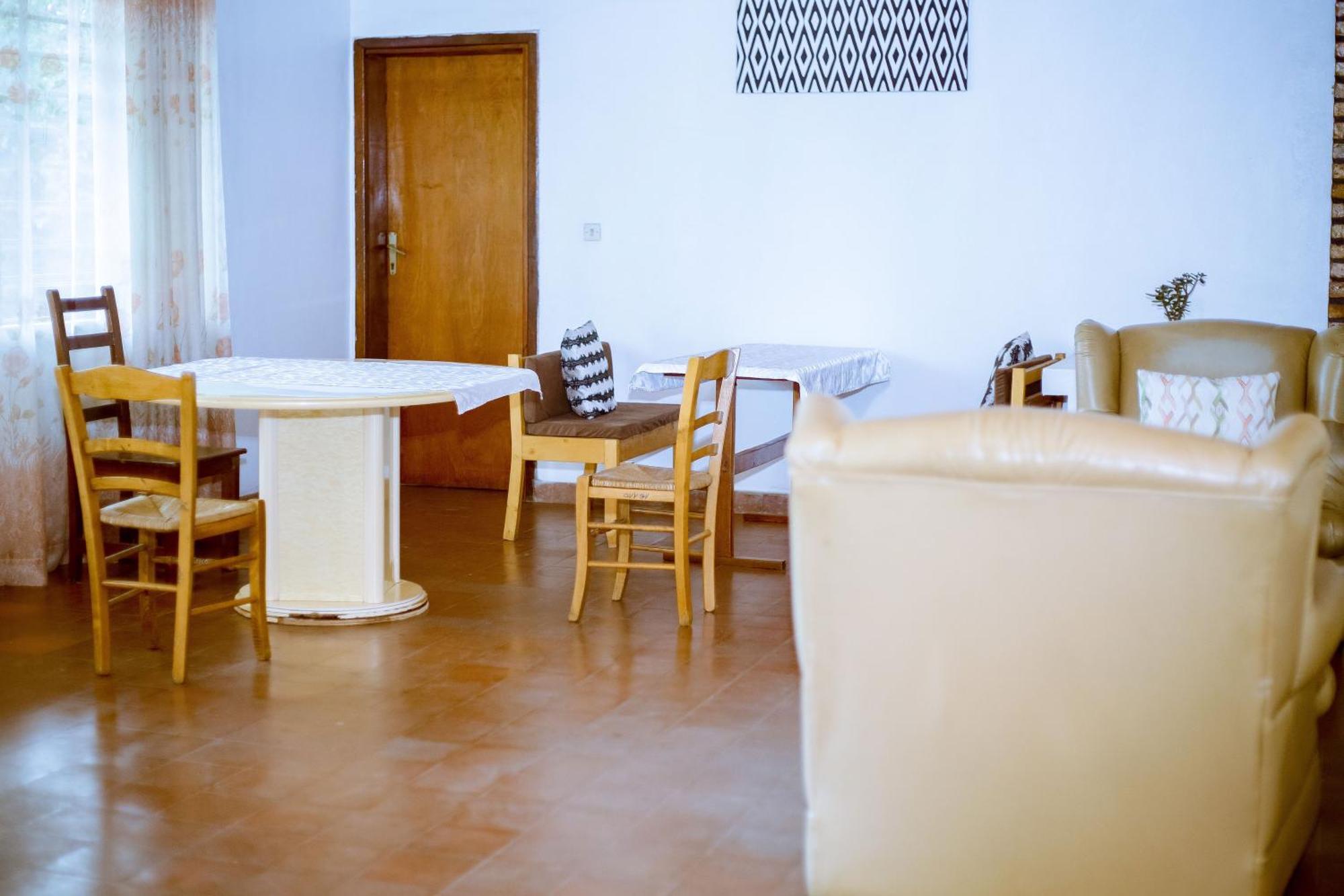 Inzozi Africa House B&B-Kimihurura Кигали Екстериор снимка